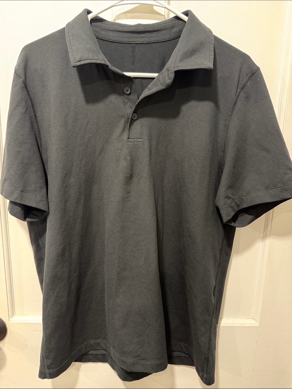 Lululemon Men's Black Polo Shirt - Comfortable Everyday Wear